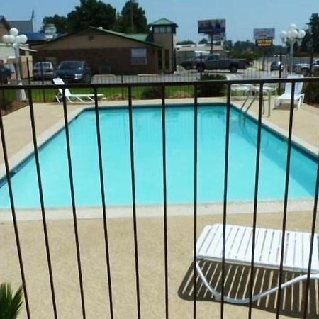 Xecutive Inn And Suites Сентер Экстерьер фото